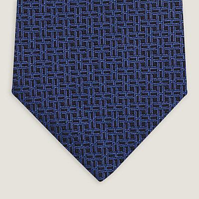 339423T 03_wornsquare_1?size= 339423T 03_wornsquare_1?size=